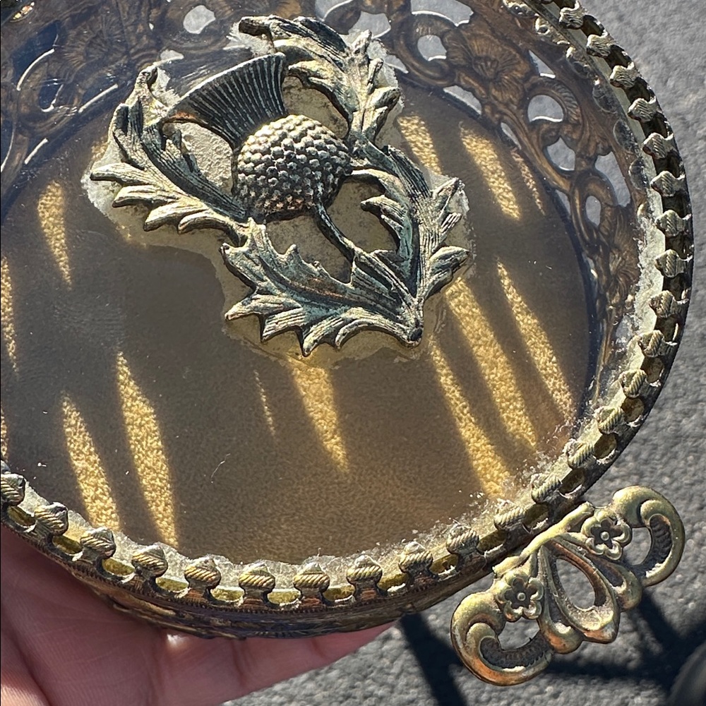Vintage Ormolu Filigree Jewelry box - Picture 7 of 10